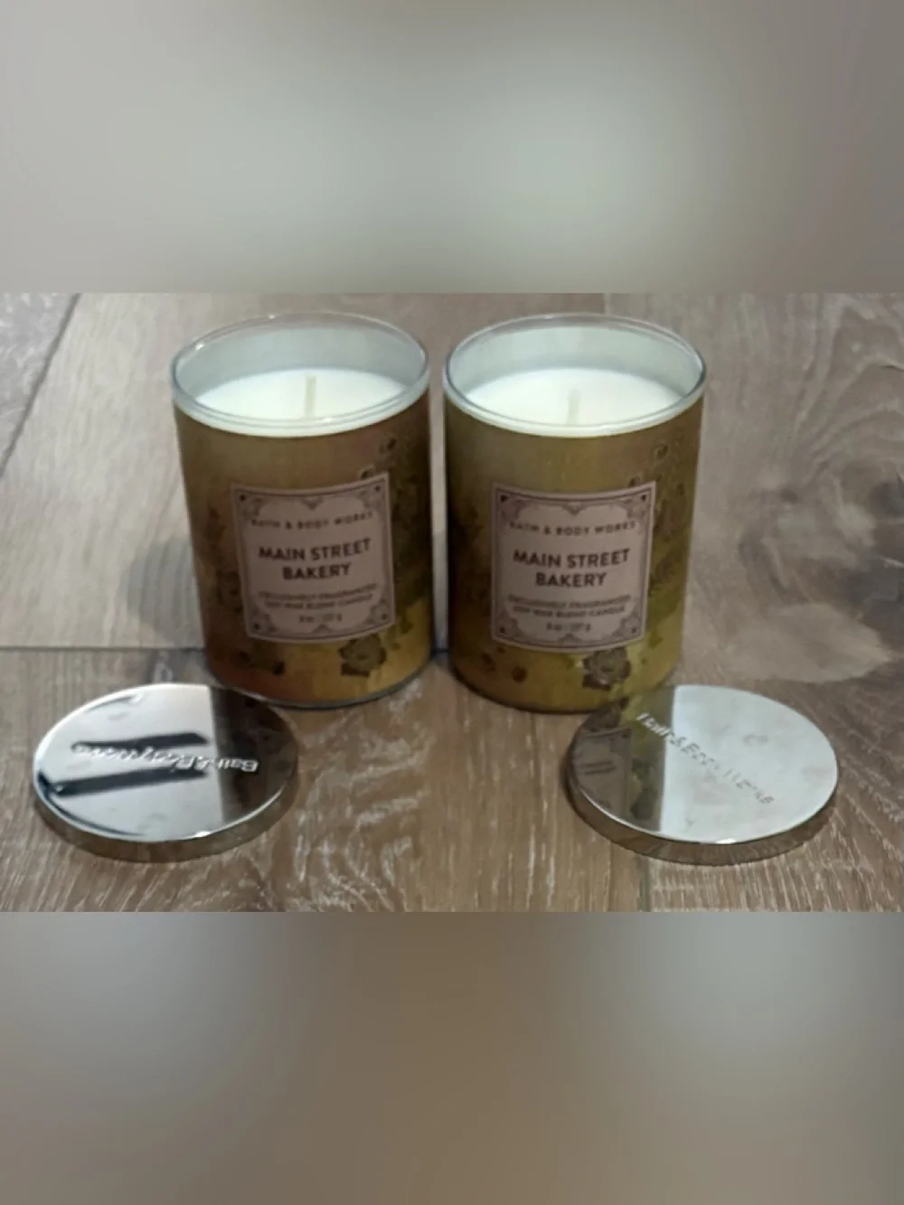 2 - BATH & BODY WORKS - MAIN STREET BAKERY - 8 OZ. Single Wick CANDLE NEW
